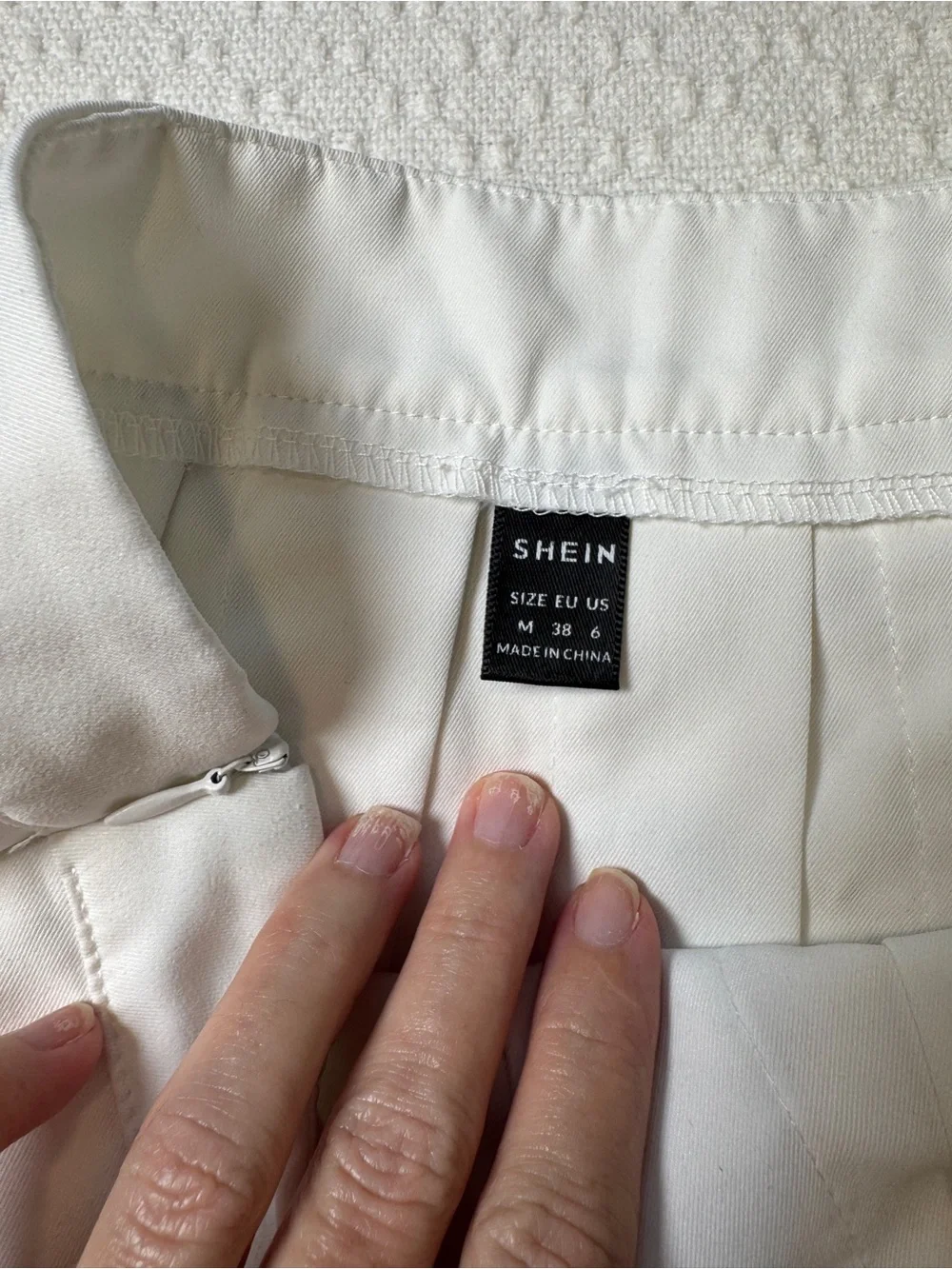 SHEIN White Pleated Circle Skater Mini Skirt Size 6 Medium